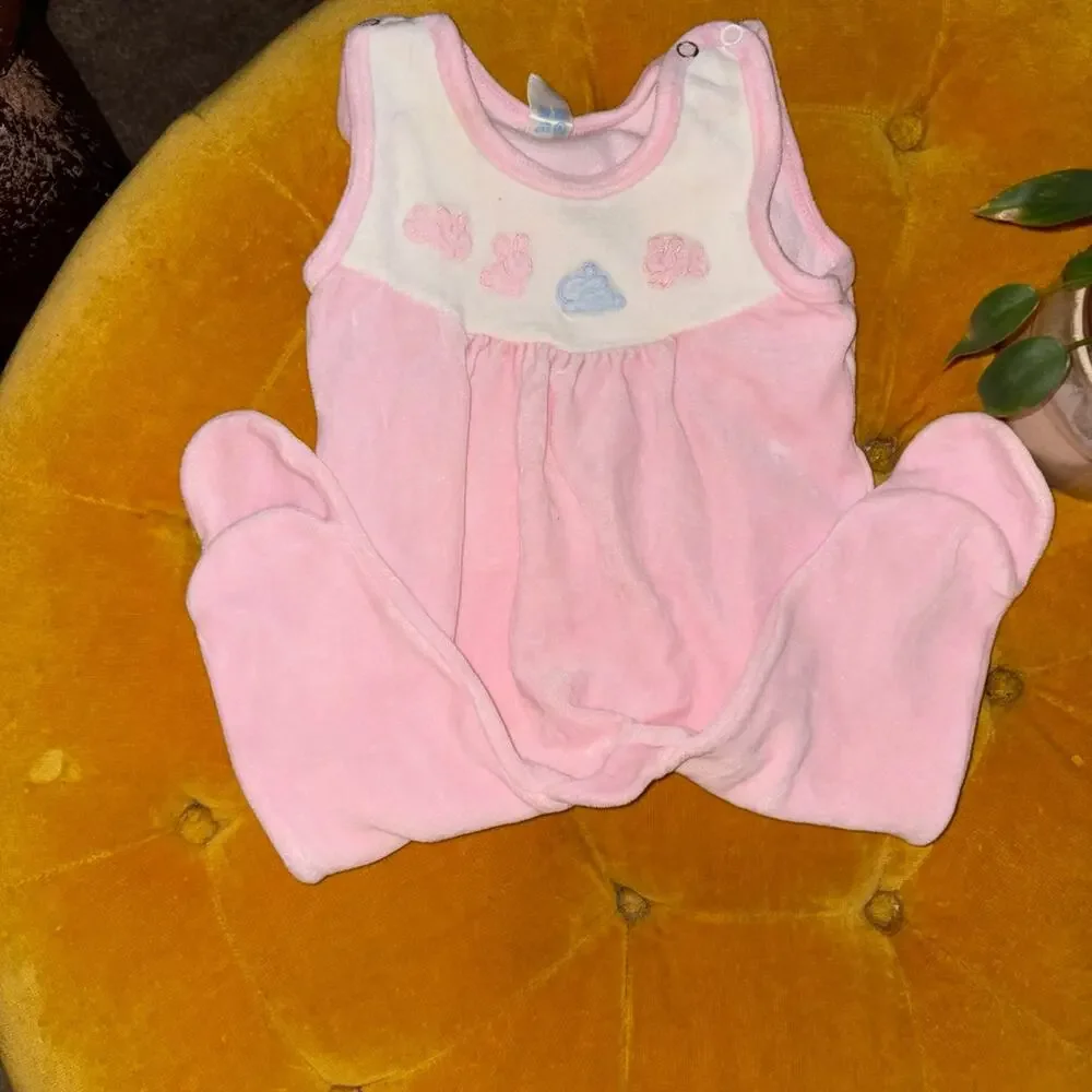 Vintage Baby Pink Velour Footed Romper Bunny Size 6–9M
